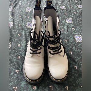 doc martens 1460 8-eye boot in white